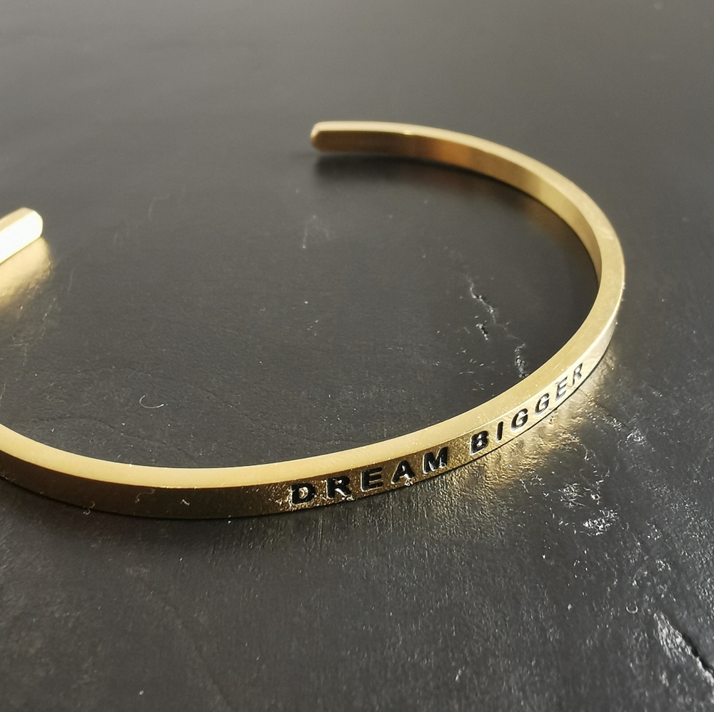 Mantraband "Dream Bigger"